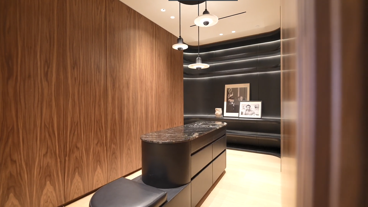 Walk-in Wardrobes for Luxury Villa