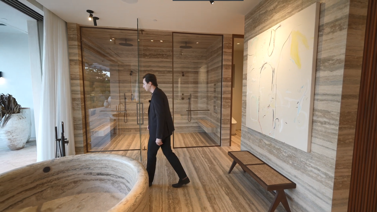 Glass shower enclosures with Aluminium Glass shower enclosures with Aluminium